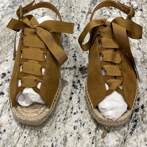Elysess suede sandals